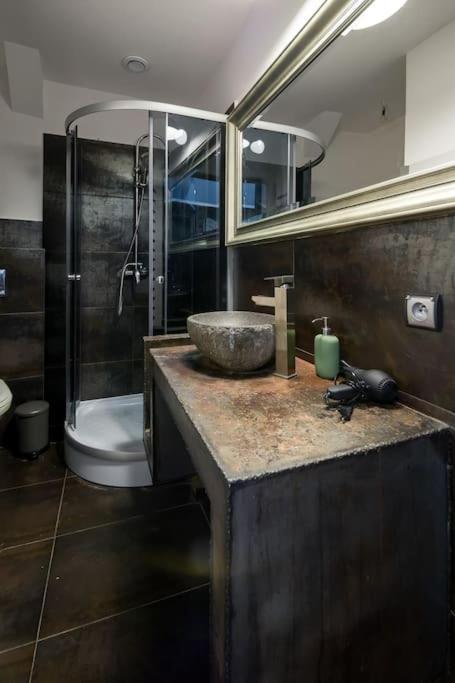 Hidden Gem In The Very Center Apartmán